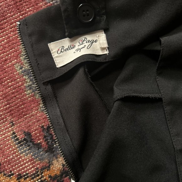 Tatyana Bettie Page Jumper Circle Skirt Size Small Black - Picture 3 of 4